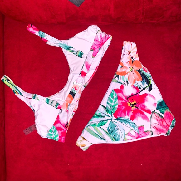 TiniBikini White Tropical Floral Bikini Two-piece Set Lg Top Md Bottom - Picture 4 of 6